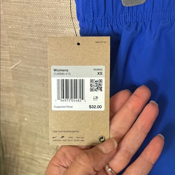 Nike Women's Vibrant Blue Athletic Shorts - Picture 4 of 5